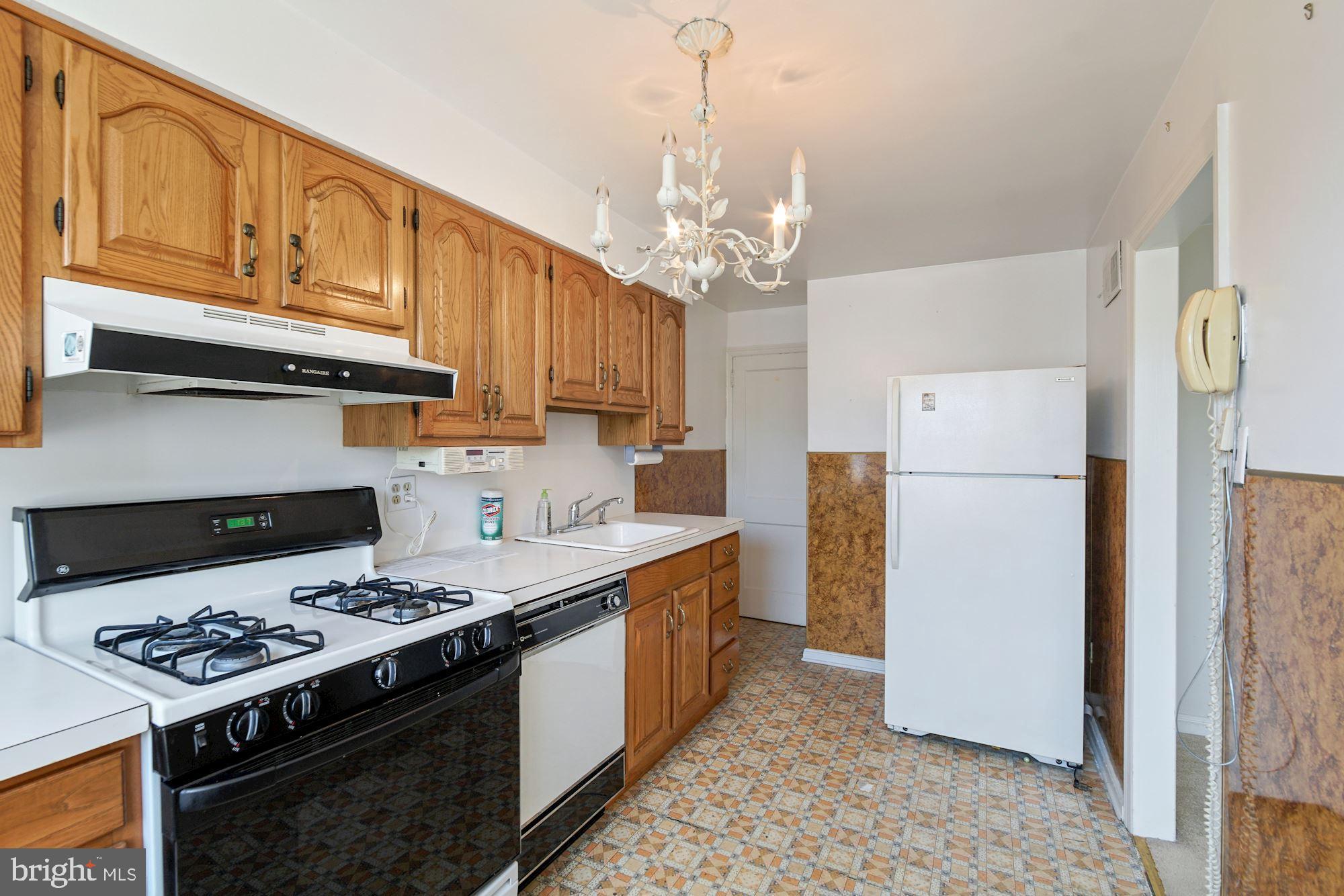 7418 Ruskin Road Philadelphia, PA 19151 - Photo 8 of 24 Gallery Image 8