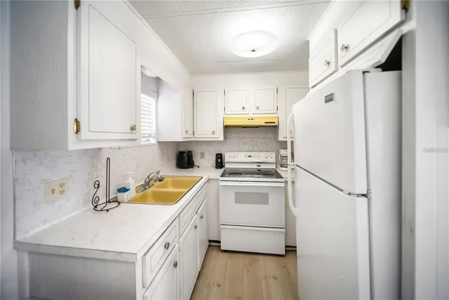 $135,000 | 10315 Cortez Road West, Unit 604, Bradenton, FL 34210