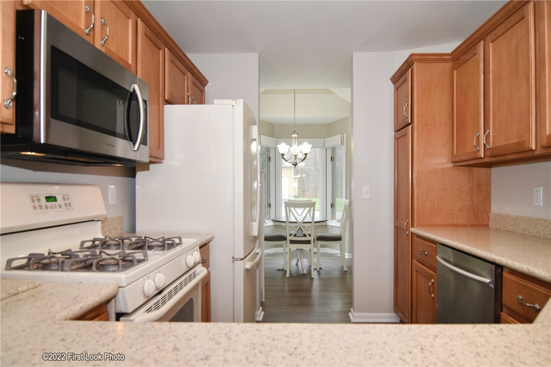 80 Fisher Road, Unit 93 Cumberland, RI 02864 - Photo 5 of 35