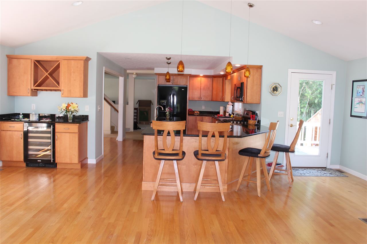 3 Hutton Street Nashua, NH 03060 - Photo 14 of 37