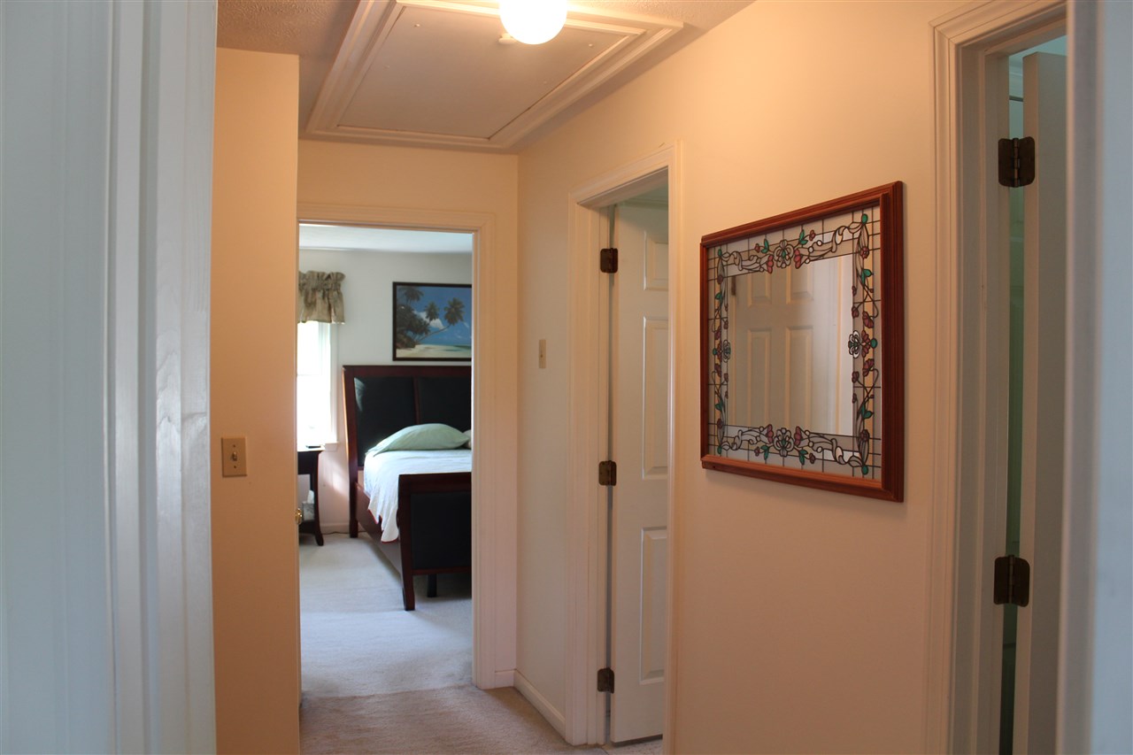 3 Hutton Street Nashua, NH 03060 - Photo 21 of 37