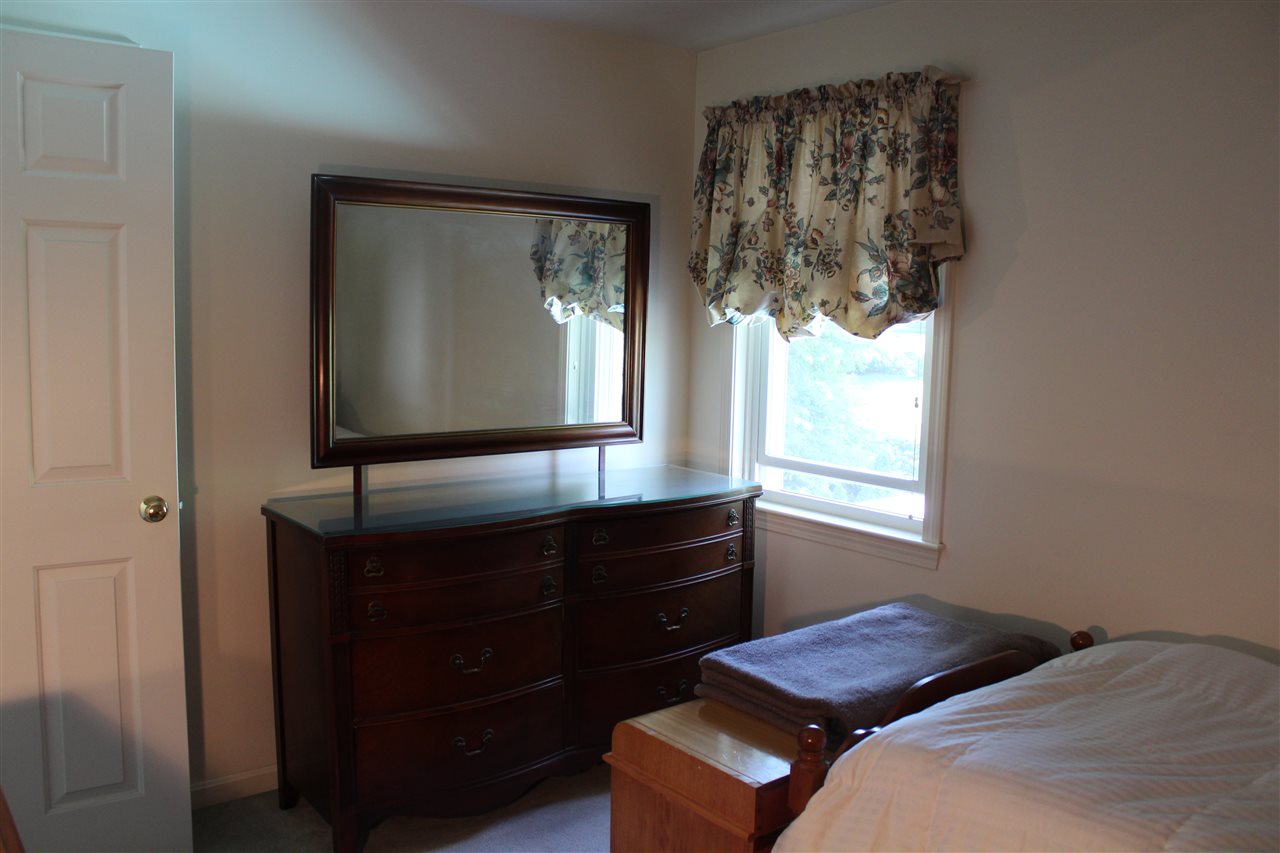 3 Hutton Street Nashua, NH 03060 - Photo 22 of 37