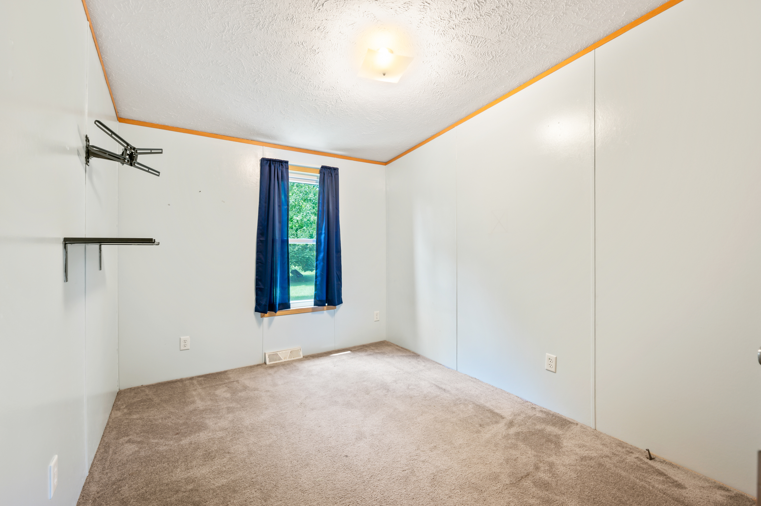 2569 North New Frankfort Road Austin, IN 47102 - Photo 35 of 78 Gallery Image 35