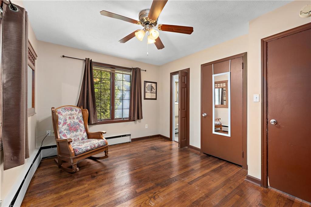 114 Pine Manor Sewickley, PA 15143 - Photo 35 of 40 a living room with furniture and a window