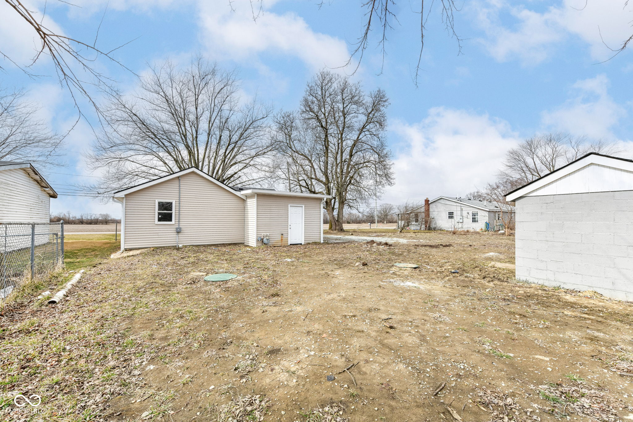 3244 South 200 East Anderson, IN 46017 - Photo 4 of 27