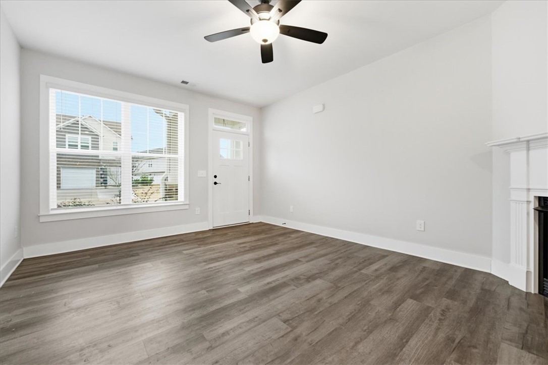 427 Bee Cv Way Pendleton, SC 29670 - Photo 4 of 33