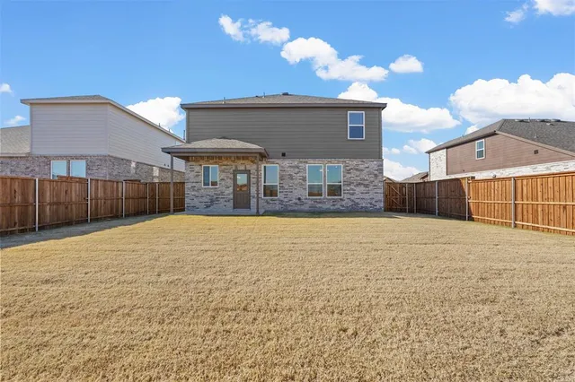 $2,275 | 606 Agarita Way, Princeton, TX 75407