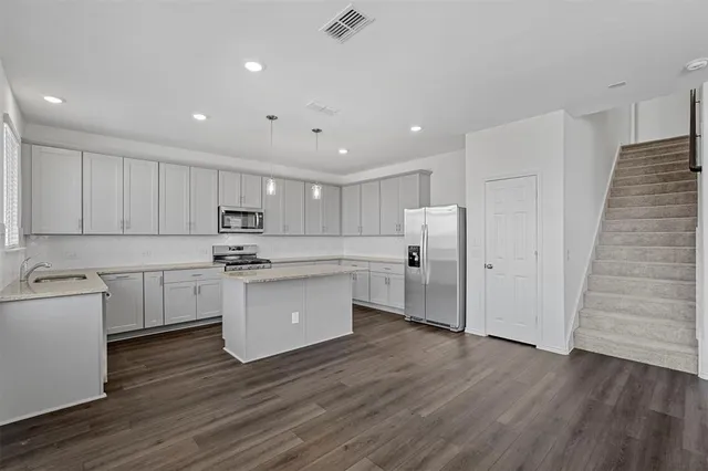 $2,275 | 606 Agarita Way, Princeton, TX 75407