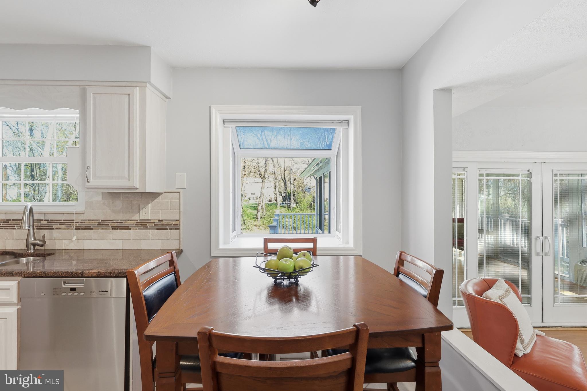 221 Valley Road Yardley, PA 19067 - Photo 15 of 69 Eat-in Kitchen