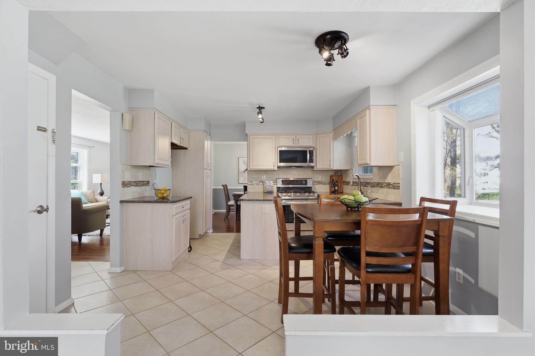 221 Valley Road Yardley, PA 19067 - Photo 16 of 69