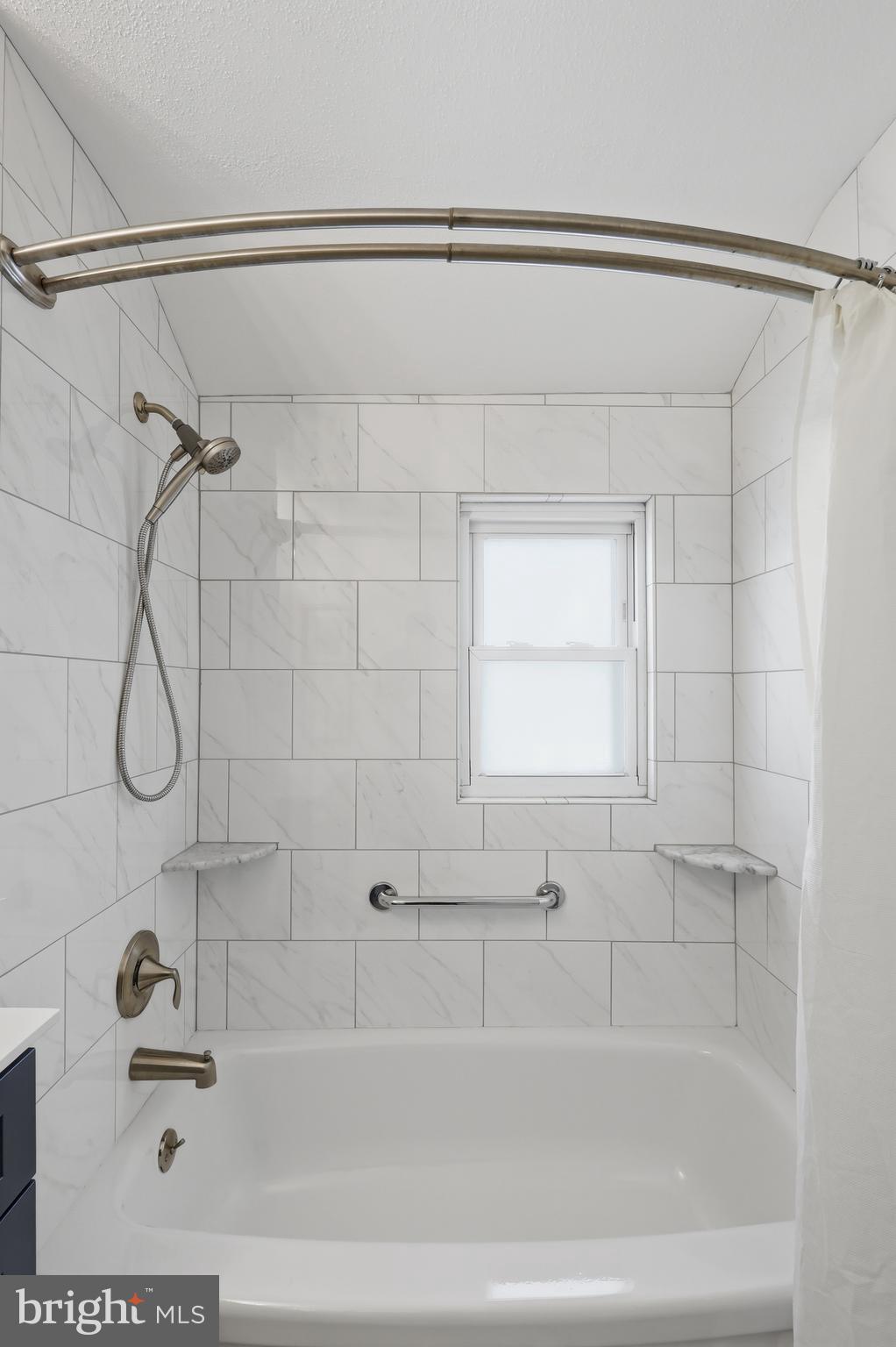 221 Valley Road Yardley, PA 19067 - Photo 44 of 69 Full Hallway Bathroom