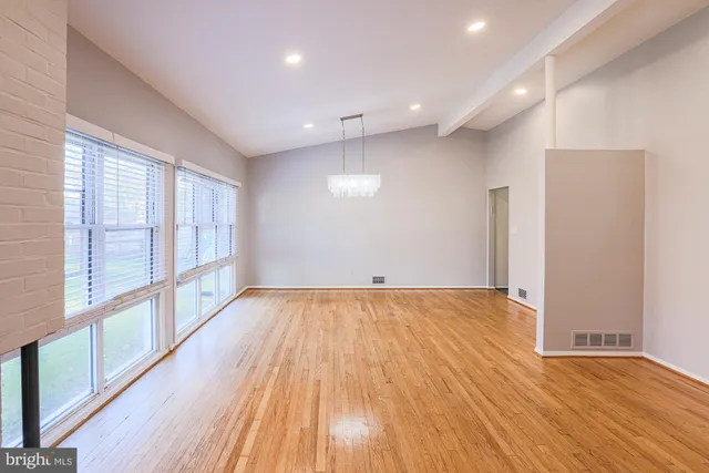 $2,600 | 2421 Lightfoot Drive, Baltimore, MD 21209