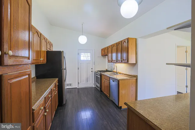 $2,600 | 2421 Lightfoot Drive, Baltimore, MD 21209