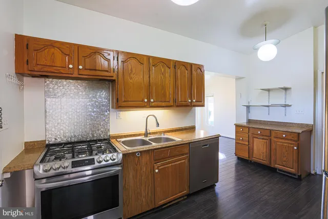 $2,600 | 2421 Lightfoot Drive, Baltimore, MD 21209