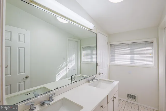 $2,600 | 2421 Lightfoot Drive, Baltimore, MD 21209