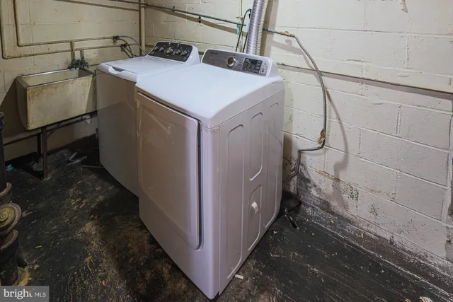 $2,600 | 2421 Lightfoot Drive, Baltimore, MD 21209