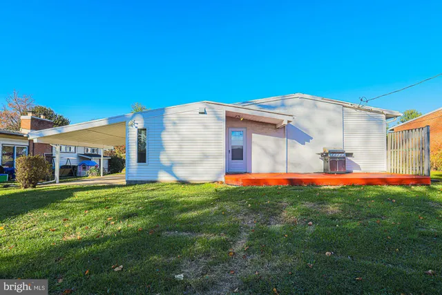 $2,600 | 2421 Lightfoot Drive, Baltimore, MD 21209