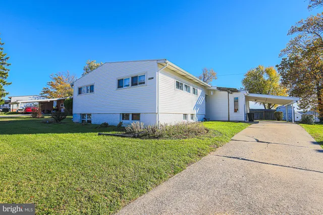 $2,600 | 2421 Lightfoot Drive, Baltimore, MD 21209