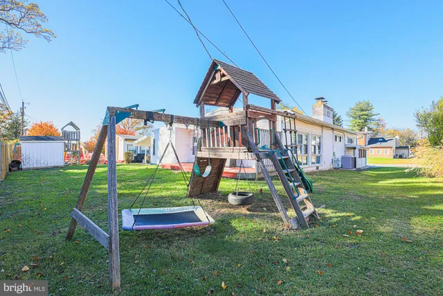 $2,600 | 2421 Lightfoot Drive, Baltimore, MD 21209