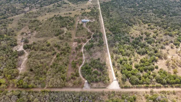 $800,000 | 4926 West Old Lockhart Road, Muldoon, TX 78949