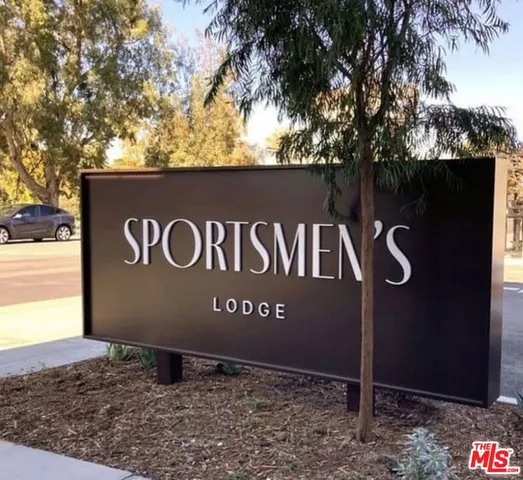 $2,595 | 12958 Valleyheart Drive, Unit 2, Studio City, CA 91604