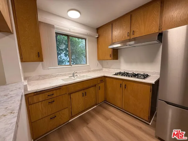 $2,595 | 12958 Valleyheart Drive, Unit 2, Studio City, CA 91604