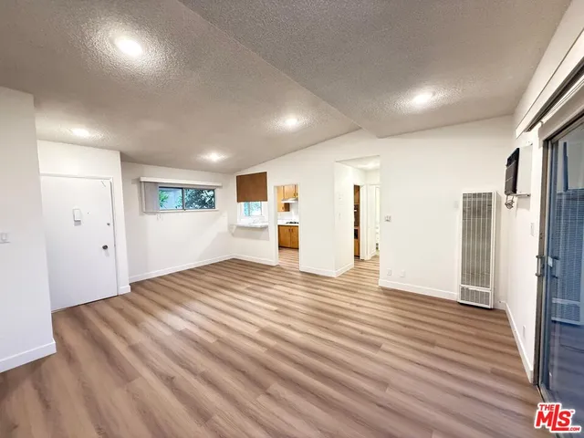 $2,595 | 12958 Valleyheart Drive, Unit 2, Studio City, CA 91604