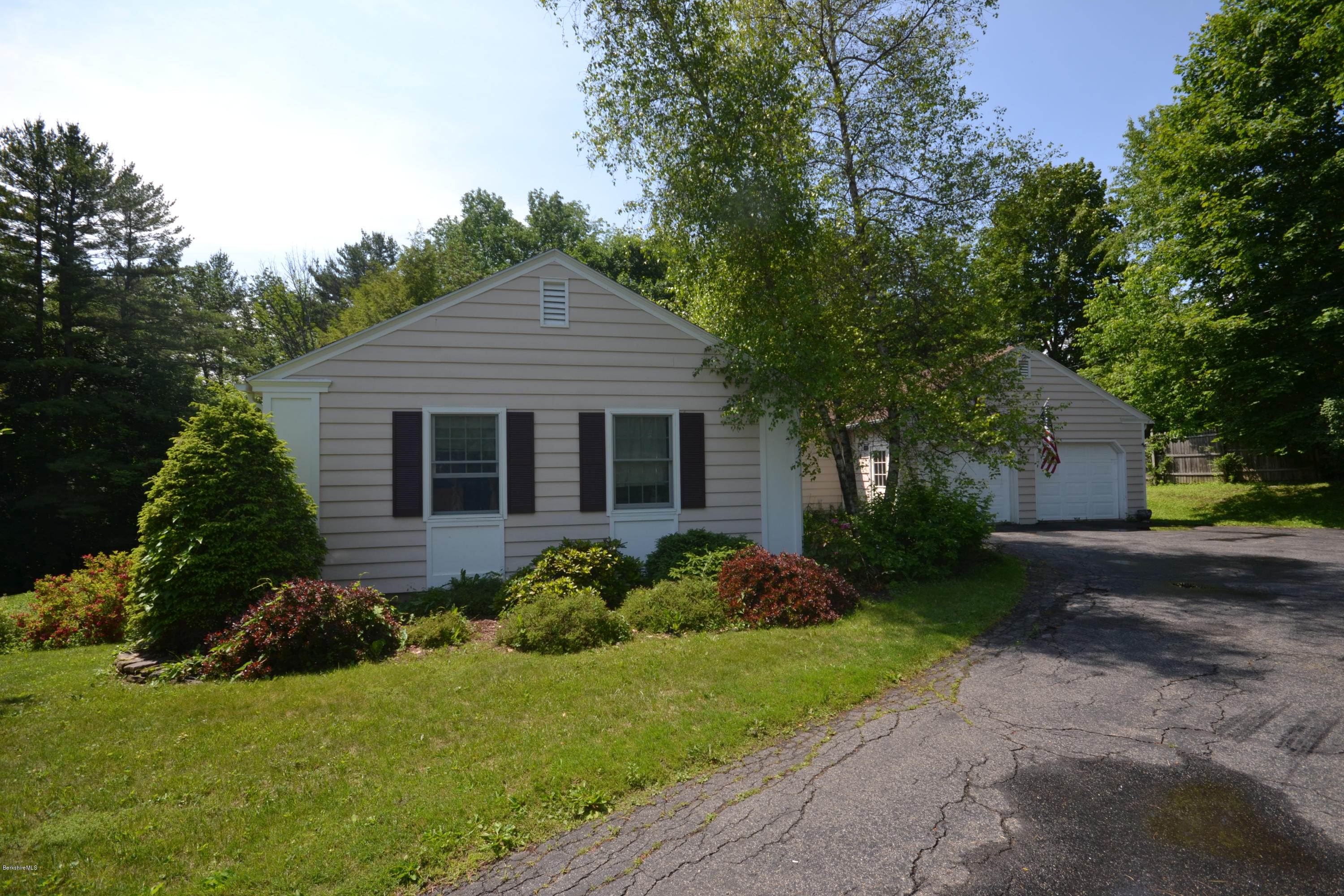 60 Eleanor Road Pittsfield, MA 01201 - Photo 2 of 27 Exterior Side