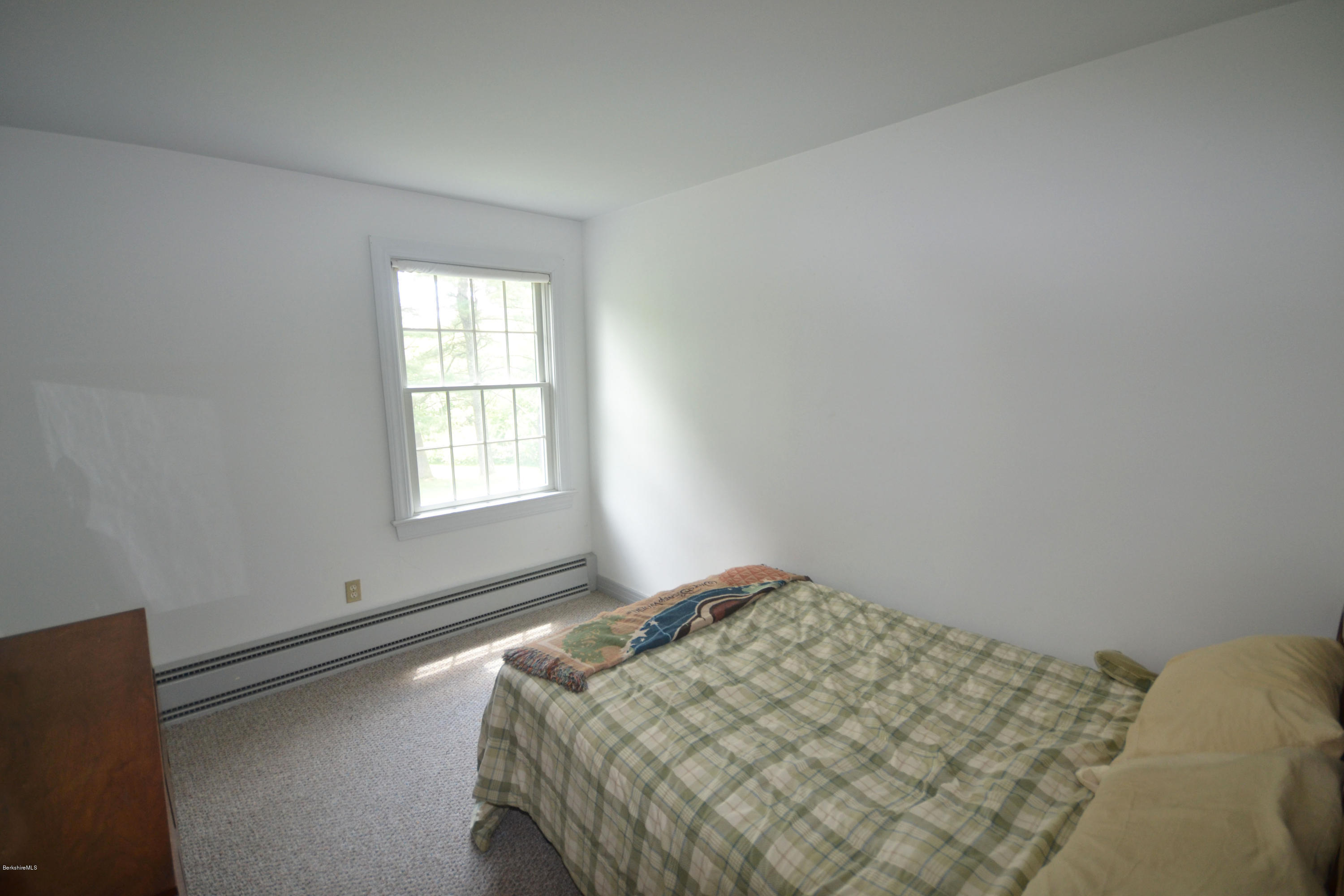 60 Eleanor Road Pittsfield, MA 01201 - Photo 17 of 27 Bedroom 3