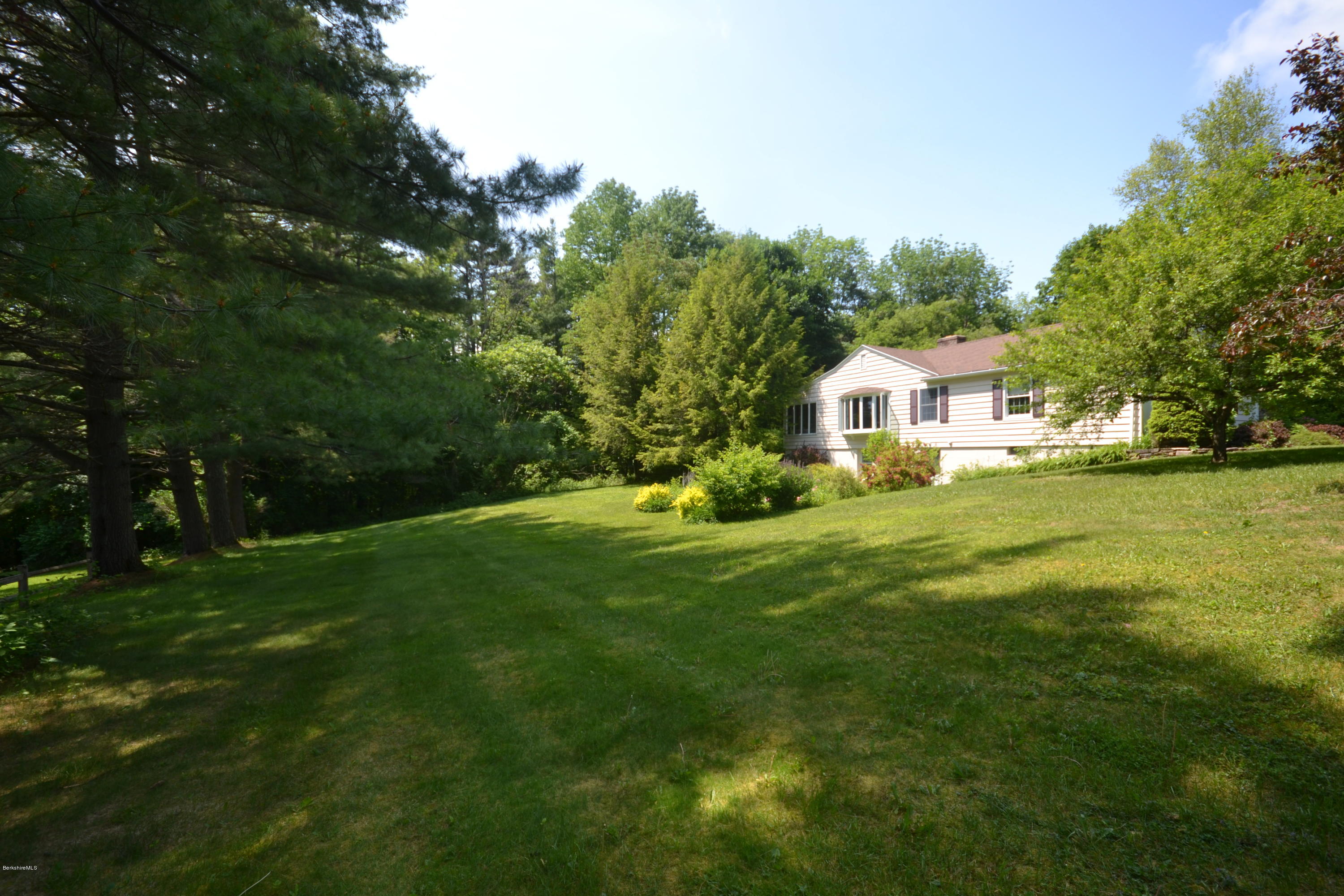 60 Eleanor Road Pittsfield, MA 01201 - Photo 5 of 27 Exterior Yard