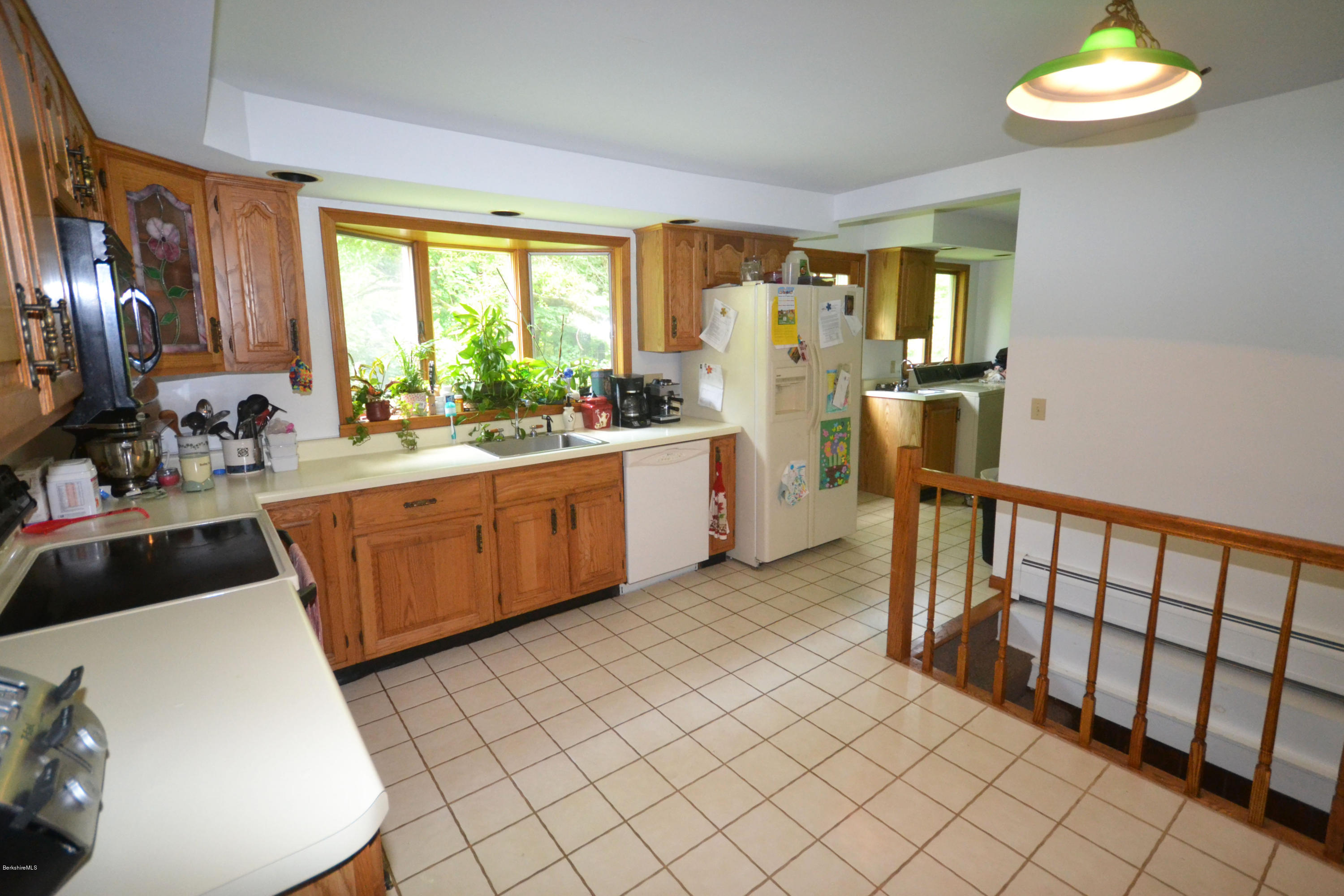 60 Eleanor Road Pittsfield, MA 01201 - Photo 10 of 27 Kitchen