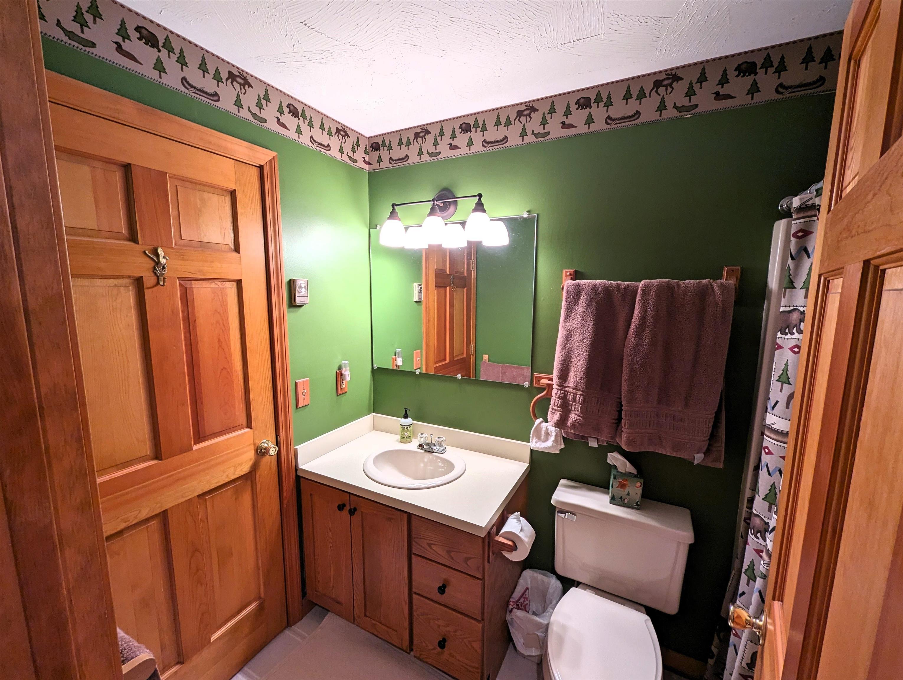 12 Greenridge Road, Unit 4 Lincoln, NH 03251 - Photo 15 of 40