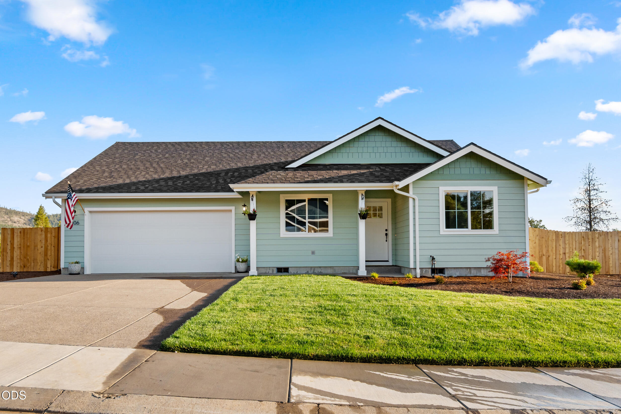 1106 Cascade Loop, Unit LOT 8 Cave Junction, OR 97523 - Photo 2 of 35 Gallery Image 2
