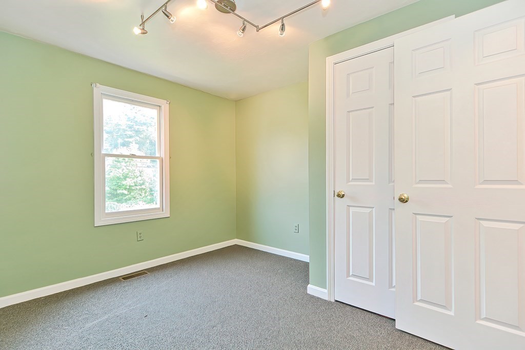 4 Parmenter Road Hudson, MA 01749 - Photo 21 of 39 Gallery Image 21