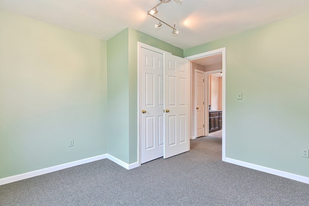 4 Parmenter Road Hudson, MA 01749 - Photo 22 of 39 Gallery Image 22