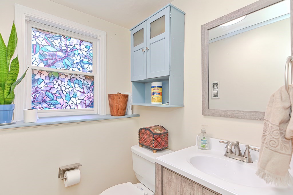 4 Parmenter Road Hudson, MA 01749 - Photo 26 of 39 Gallery Image 26
