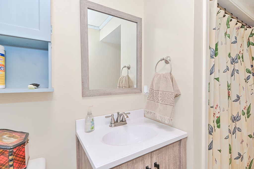 4 Parmenter Road Hudson, MA 01749 - Photo 27 of 39 Gallery Image 27