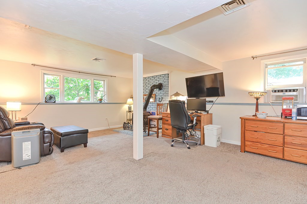 4 Parmenter Road Hudson, MA 01749 - Photo 28 of 39 Gallery Image 28