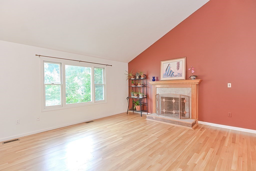 4 Parmenter Road Hudson, MA 01749 - Photo 6 of 39 Gallery Image 6