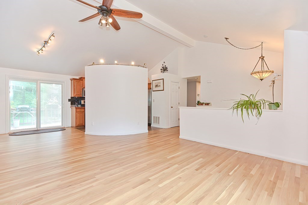 4 Parmenter Road Hudson, MA 01749 - Photo 9 of 39 Gallery Image 9