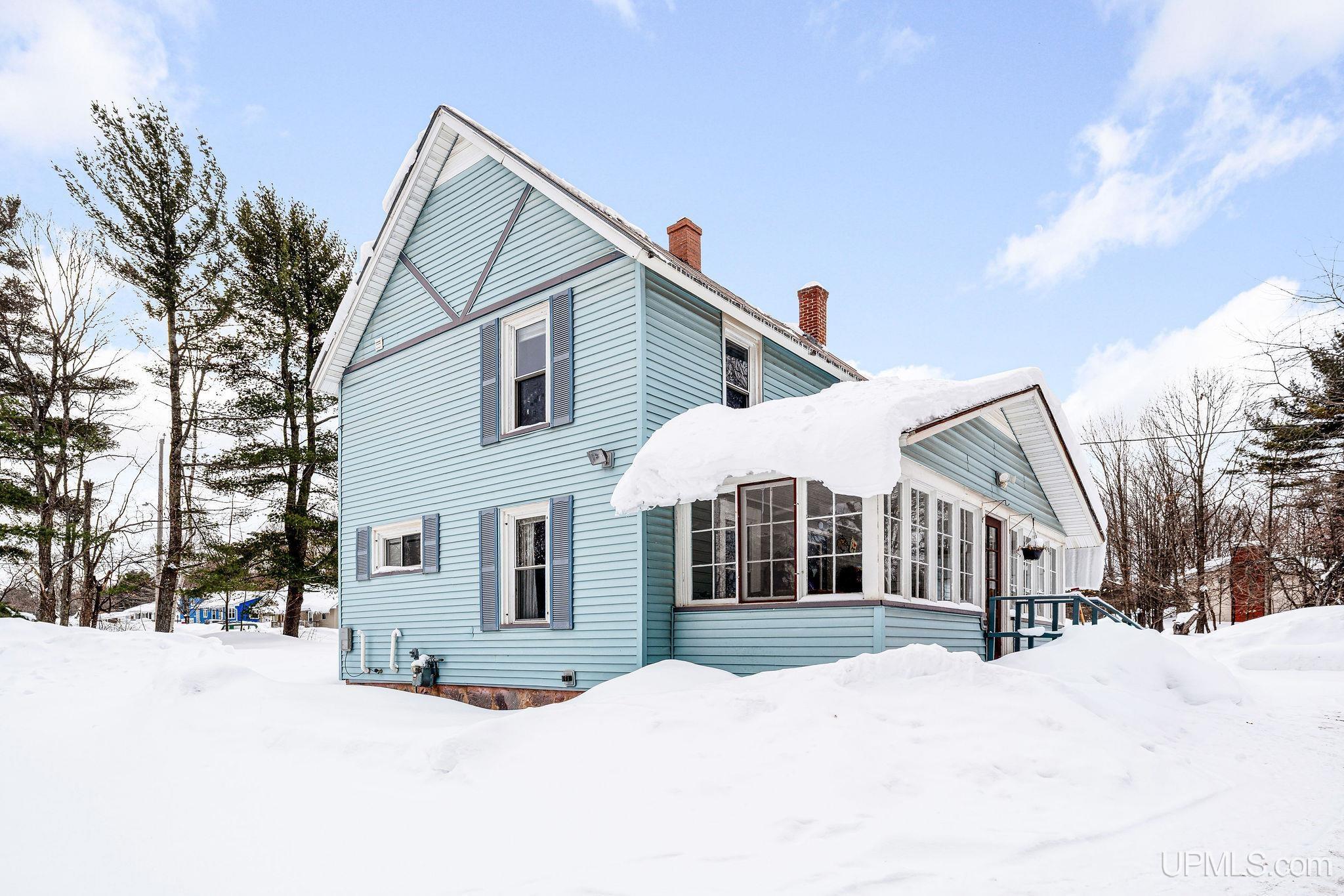 125 Helen Street Ishpeming, MI 49849 - Photo 1 of 30