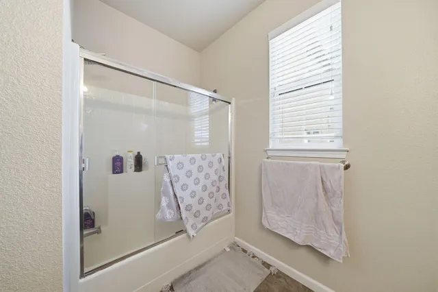 $379,000 | 653 Mission De Oro Drive, Redding, CA 96003