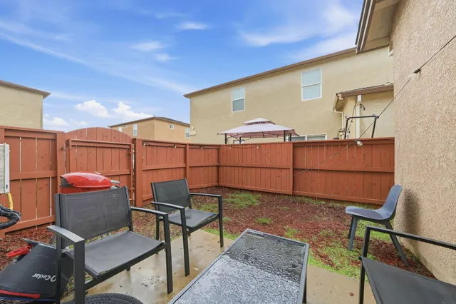 $379,000 | 653 Mission De Oro Drive, Redding, CA 96003