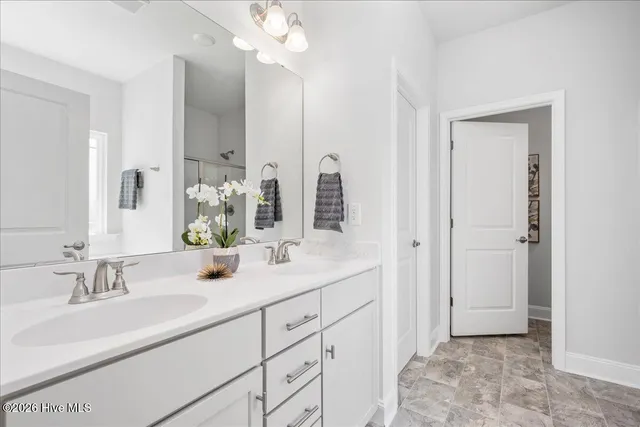 $344,350 | 809 Hidden Brg Drive, Jacksonville, NC 28546