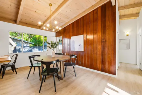 $925,000 | 626 Sunnyslope Avenue, Petaluma, CA 94952
