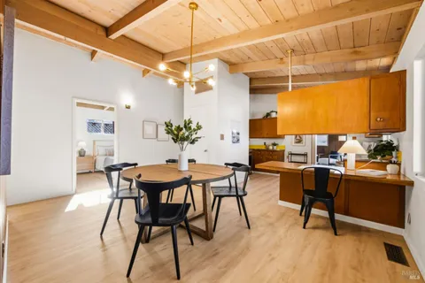 $925,000 | 626 Sunnyslope Avenue, Petaluma, CA 94952