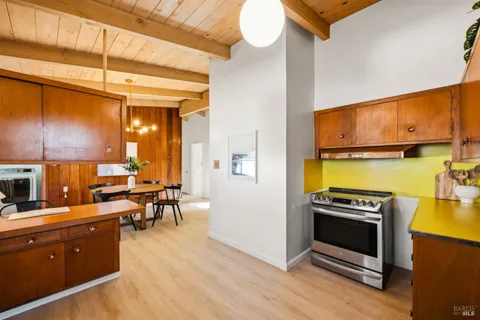 $925,000 | 626 Sunnyslope Avenue, Petaluma, CA 94952