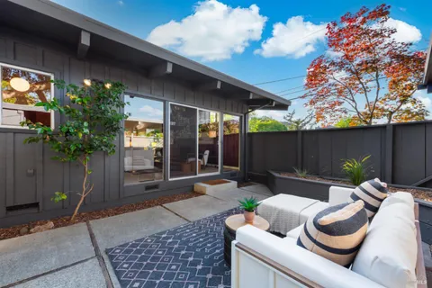 $925,000 | 626 Sunnyslope Avenue, Petaluma, CA 94952
