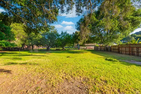 $925,000 | 626 Sunnyslope Avenue, Petaluma, CA 94952