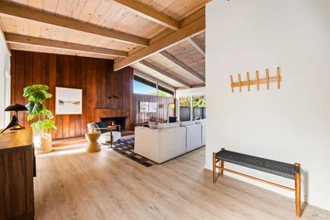 $925,000 | 626 Sunnyslope Avenue, Petaluma, CA 94952